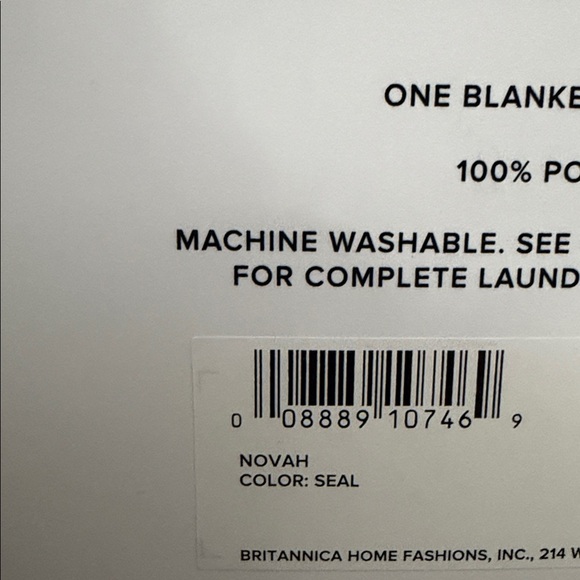 UGG - Novah King Blanket Gray Seal  110" x 96"  New with Tags - Picture 4 of 5